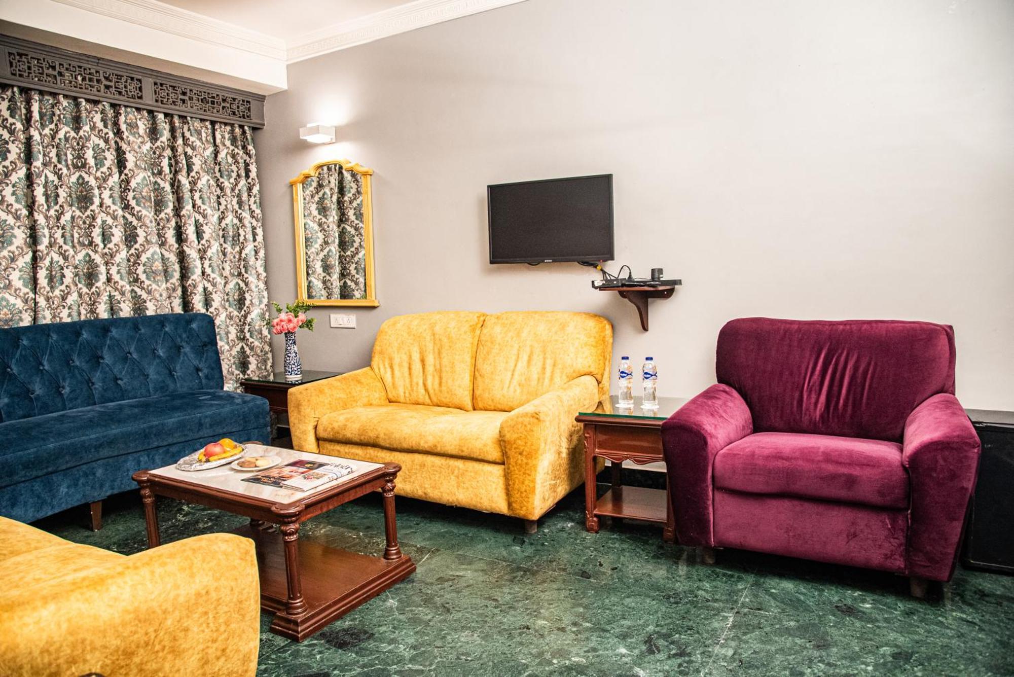 Golden Parkk Hotel 3*
